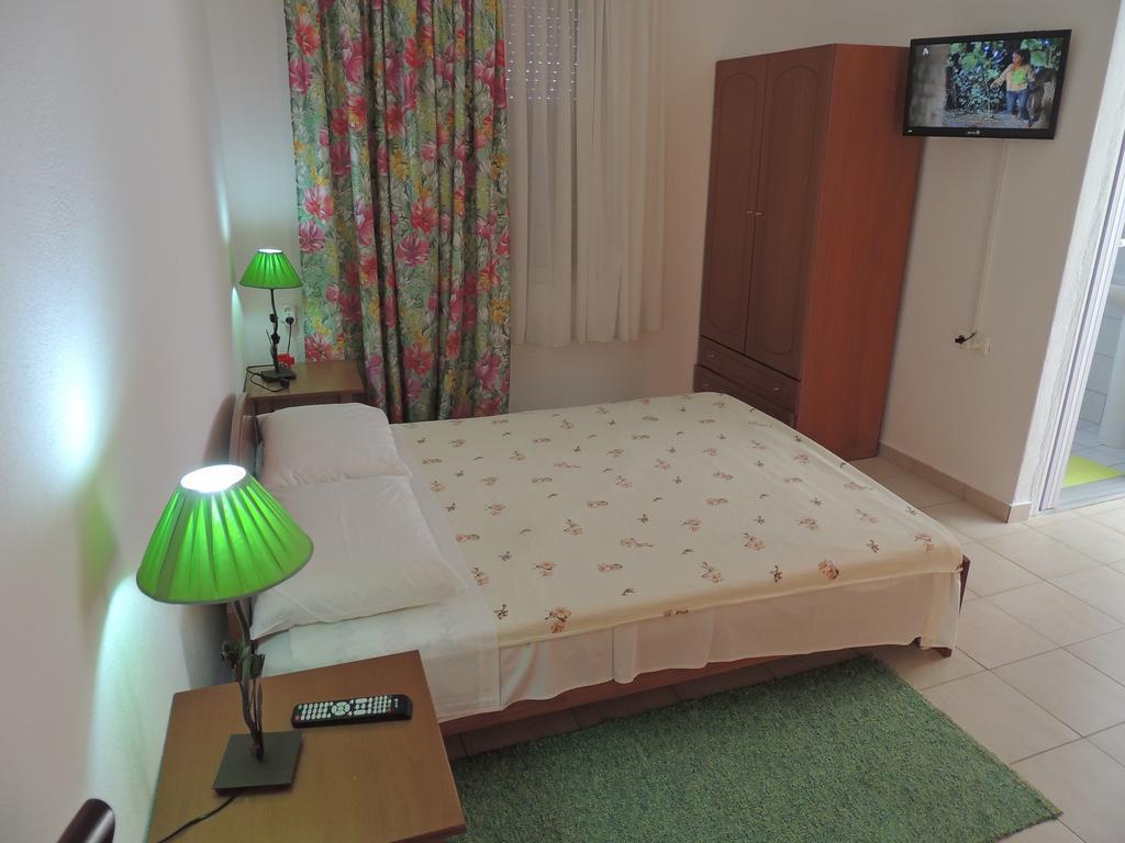 Studios Costa Porto Koufo Habitación foto