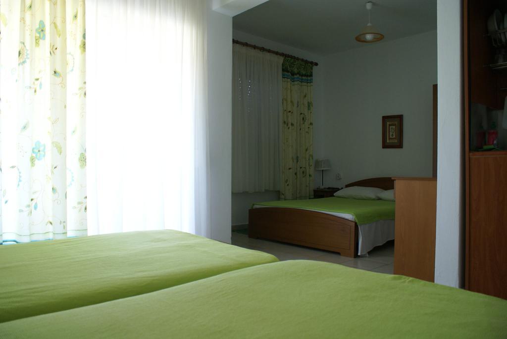 Studios Costa Porto Koufo Habitación foto